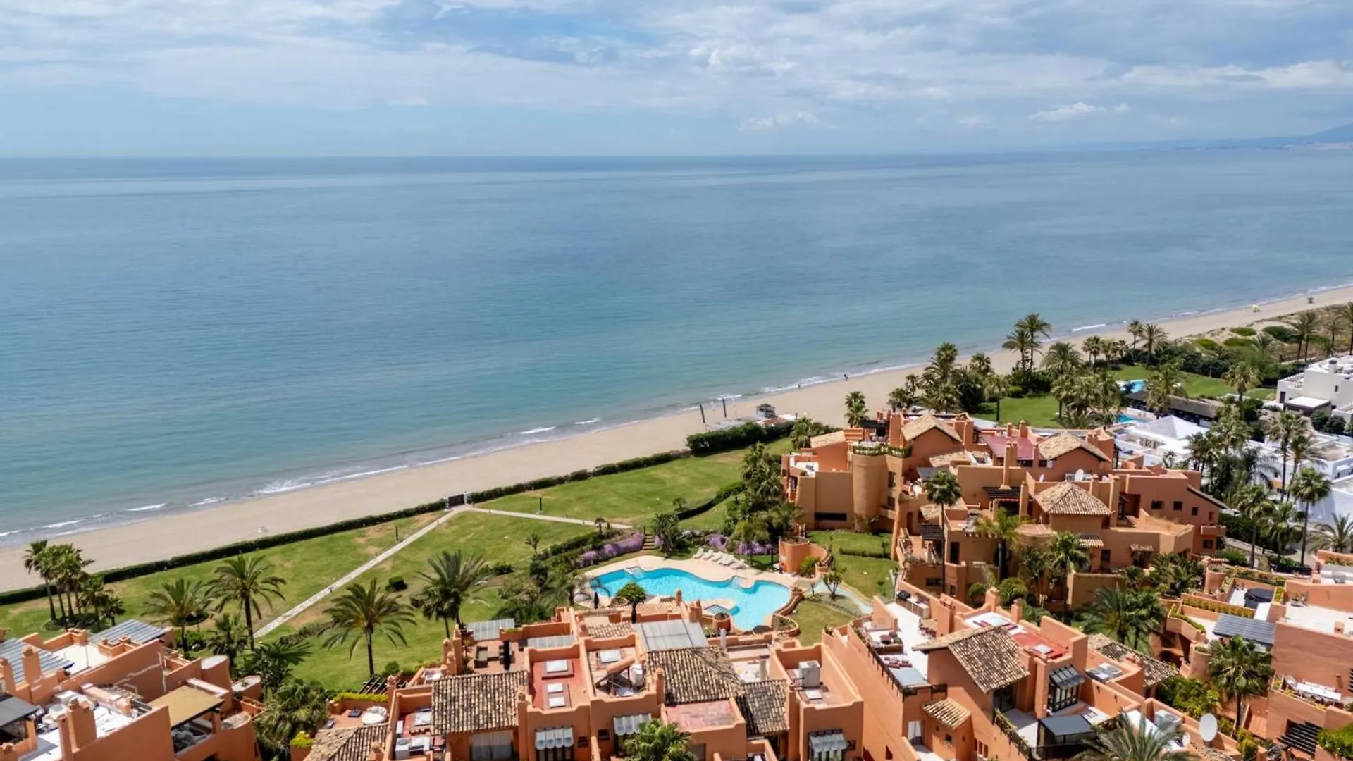 Exclusive Beachfront Apartment In Marbella Panoramic Views & Direct Beach